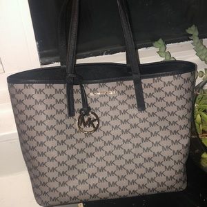 Brand new Michael Kors purse!
